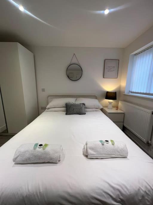 Appartamento 2 Flat, 50m From Airbus